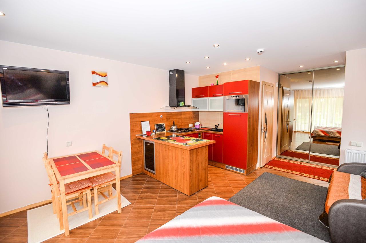 Salkoni Apartment Папе Екстериор снимка