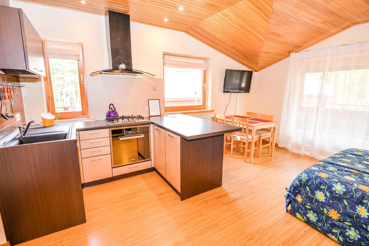 Salkoni Apartment Папе Екстериор снимка