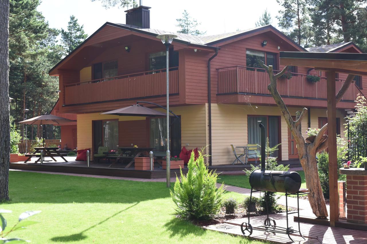 Salkoni Apartment Папе Екстериор снимка