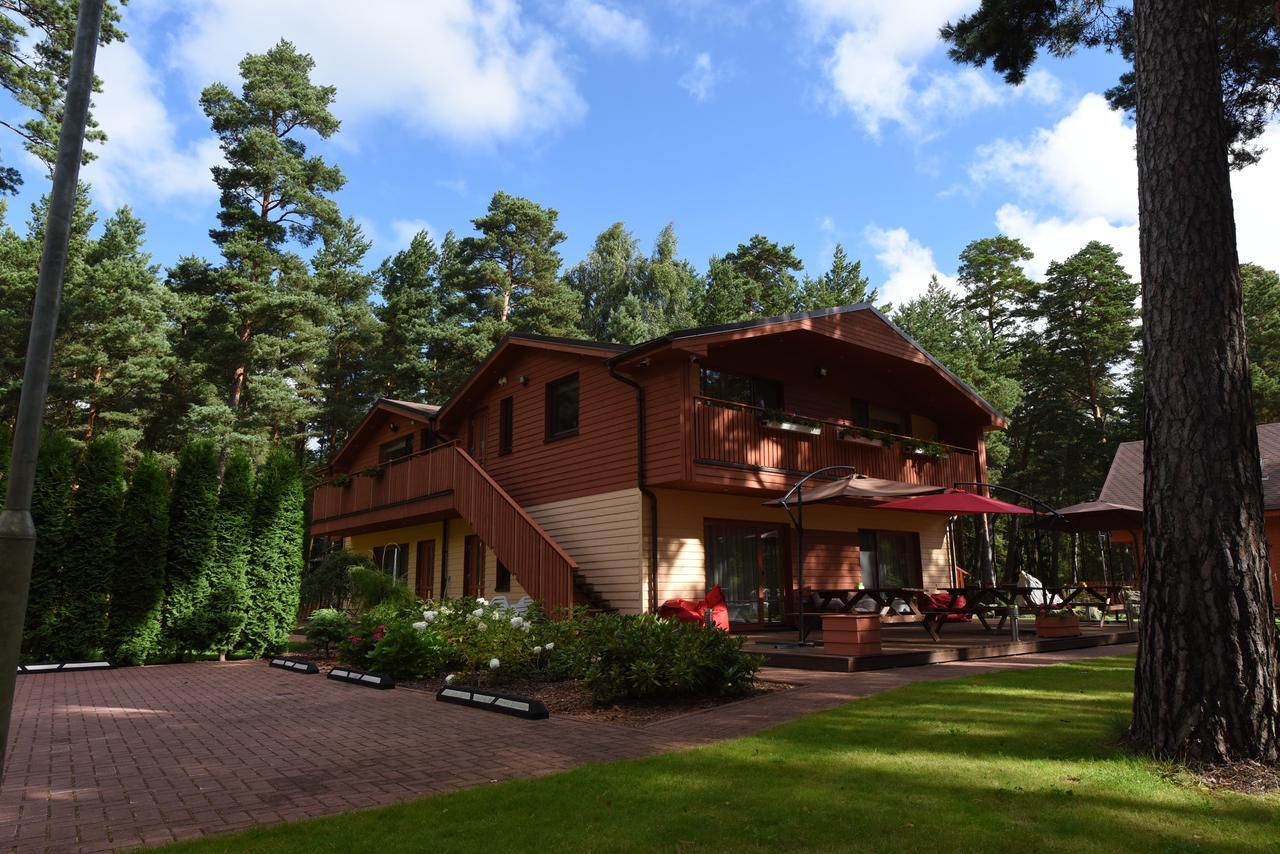 Salkoni Apartment Папе Екстериор снимка