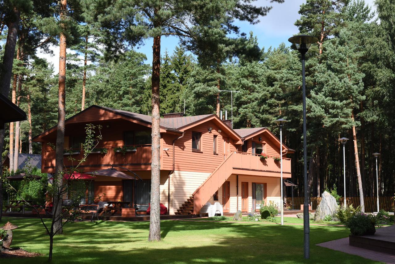 Salkoni Apartment Папе Екстериор снимка
